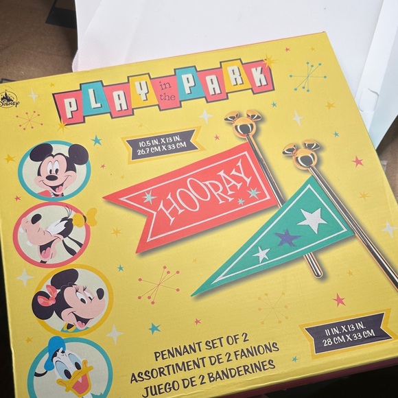 Disney Play in the Park Pennant Set - Yellow Teal Coral